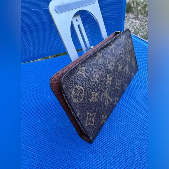 🙏Louis Vuitton Zip Long Wallet - Picture 11 of 11